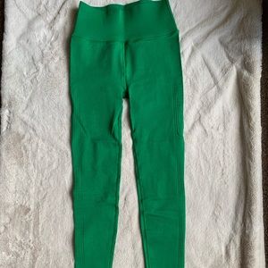 Fabletics Large Sculptknit Athletic Leggings